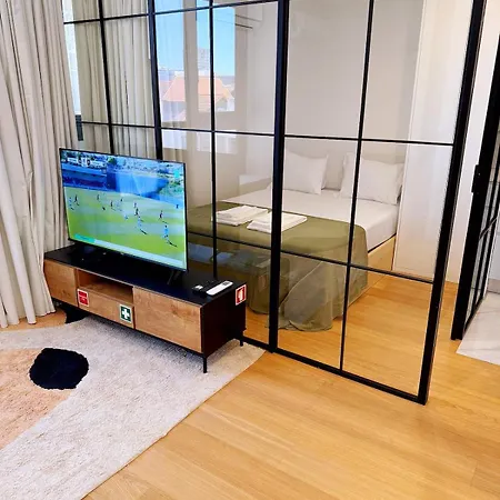 Cozy Downtown Studio-3min Bolhao Metro 公寓 波尔图